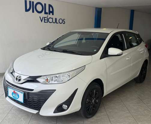 TOYOTA-YARIS-2019