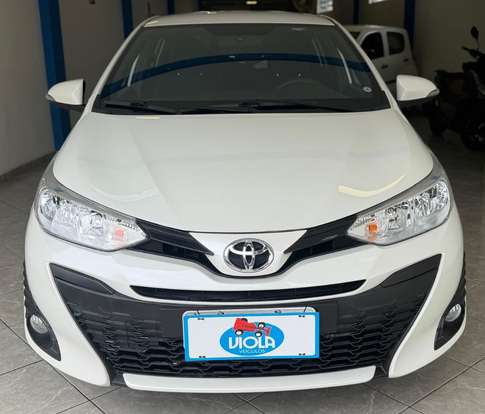 TOYOTA-YARIS-2019