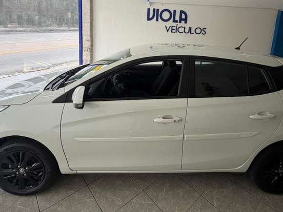 TOYOTA-YARIS-1.3 16V FLEX XL PLUS TECH MULTIDRIVE TOYOTA-YARIS-2019