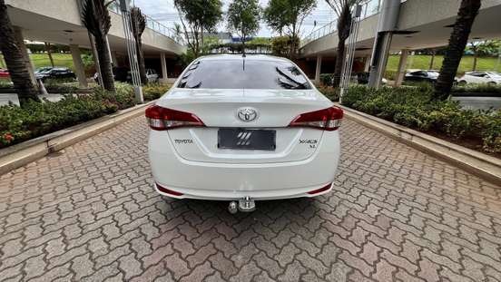 TOYOTA-YARIS-2019