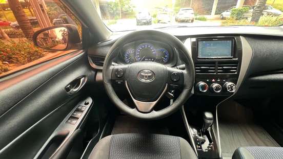 TOYOTA-YARIS-2019