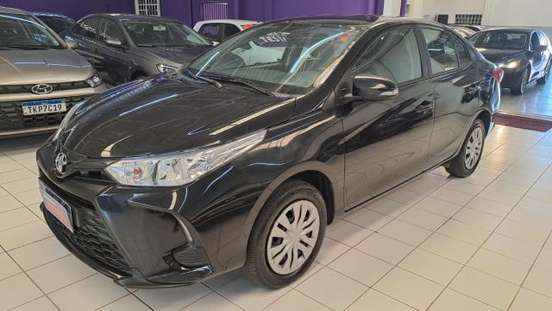 TOYOTA-YARIS-2024
