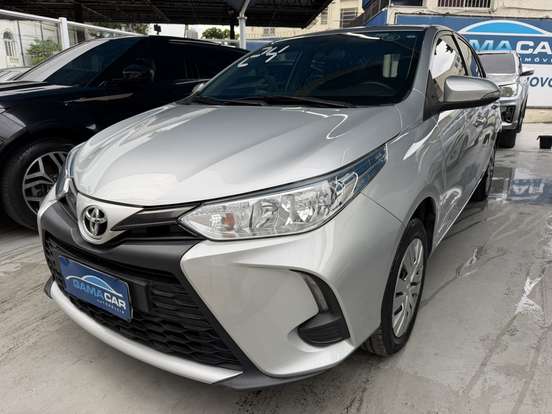 TOYOTA-YARIS-2024