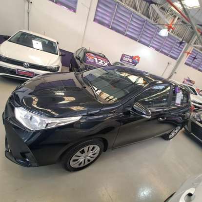 TOYOTA-YARIS-2024