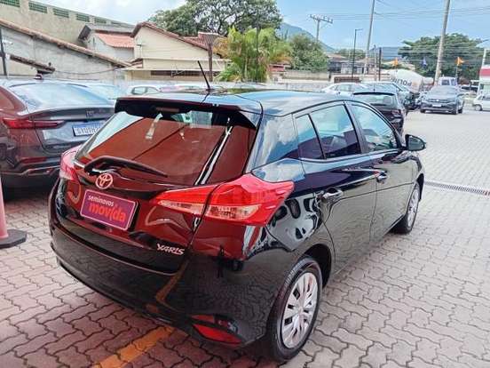 TOYOTA-YARIS-2024