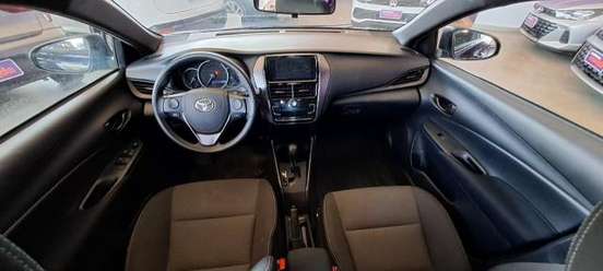 TOYOTA-YARIS-2024