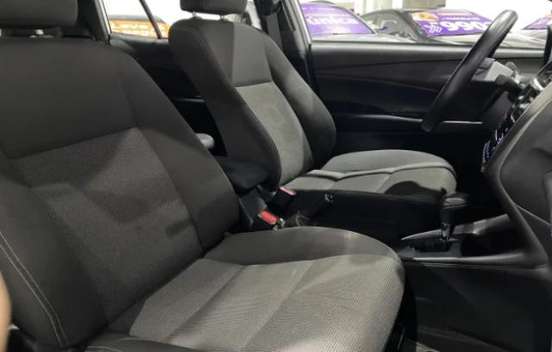 TOYOTA-YARIS-2024