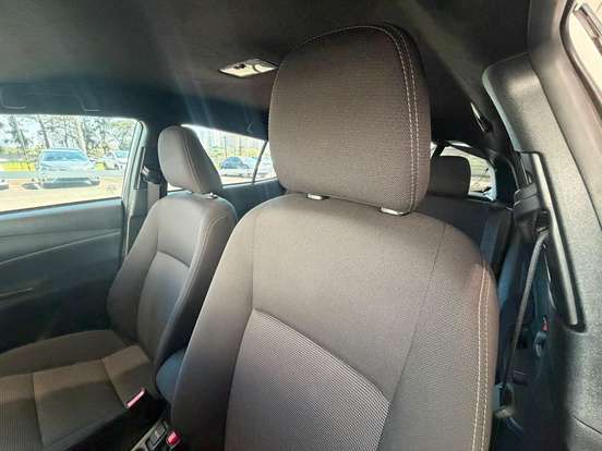TOYOTA-YARIS-2024