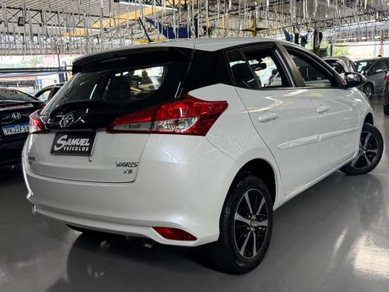 TOYOTA-YARIS-1.5 16V FLEX XS MULTIDRIVE TOYOTA-YARIS-2019