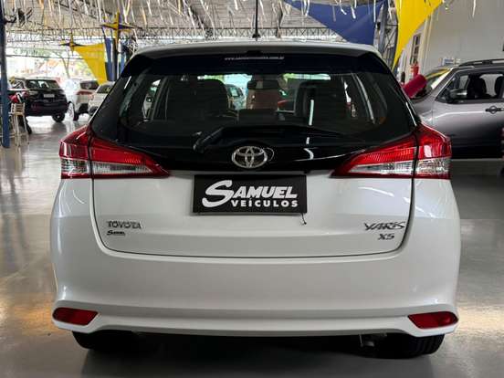 TOYOTA-YARIS-1.5 16V FLEX XS MULTIDRIVE TOYOTA-YARIS-2019