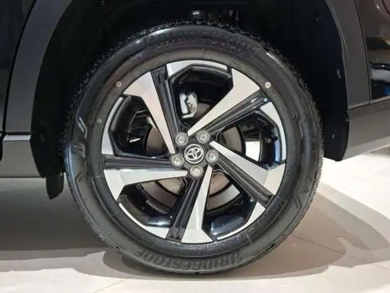 TOYOTA-YARIS CROSS-2026