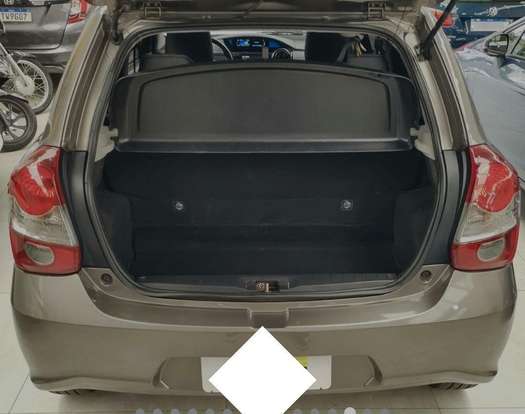 TOYOTA-ETIOS-2018