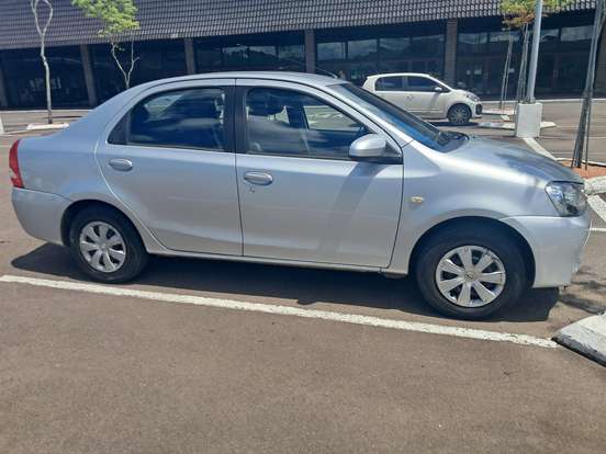 TOYOTA-ETIOS-2014