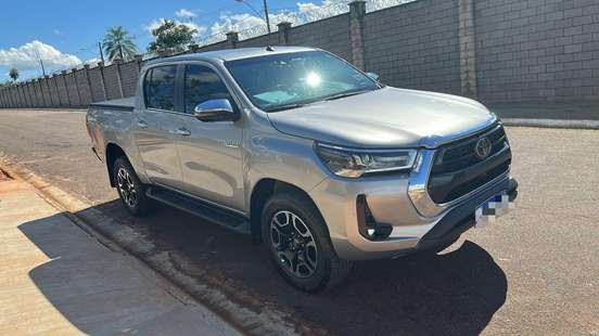 TOYOTA-HILUX-2022