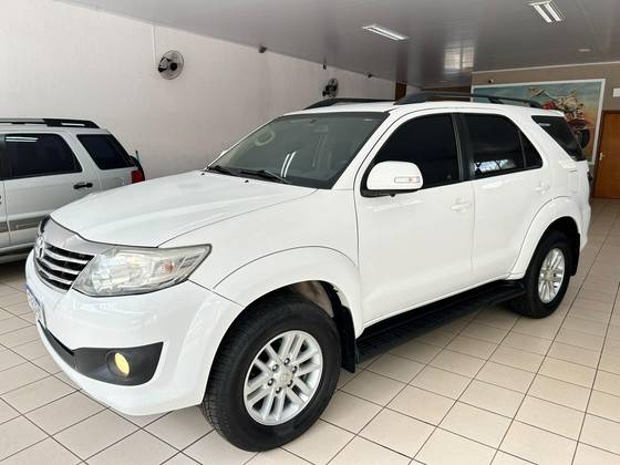TOYOTA HILUX SW4 2.7 SR 4X2 16V FLEX 4P AUTOMÁTICO