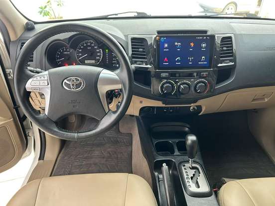 TOYOTA-HILUX SW4-2.7 SR 4X2 16V FLEX 4P AUTOMÁTICO TOYOTA-HILUX SW4-2014
