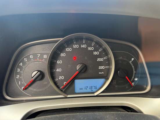 TOYOTA-RAV4-2015