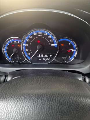 TOYOTA-YARIS-2019