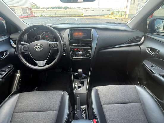 TOYOTA-YARIS-2024