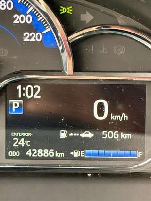 TOYOTA-YARIS-2021