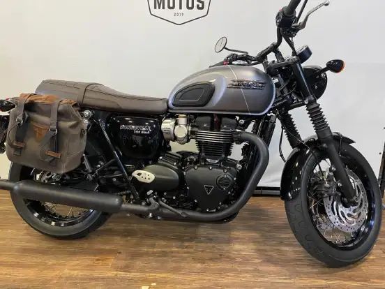 TRIUMPH-BONNEVILLE T120 BLACK 1200 TRIUMPH-BONNEVILLE T120 BLACK 1200-2025