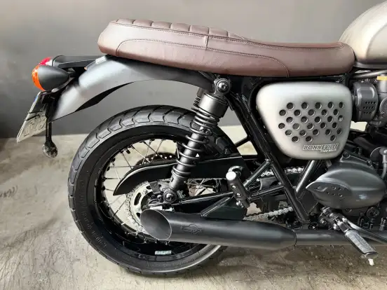 TRIUMPH-BONNEVILLE T120 BLACK 1200 TRIUMPH-BONNEVILLE T120 BLACK 1200-2023