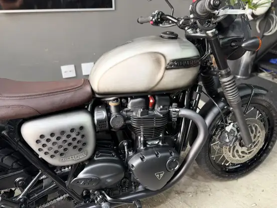 TRIUMPH-BONNEVILLE T120 BLACK 1200 TRIUMPH-BONNEVILLE T120 BLACK 1200-2023