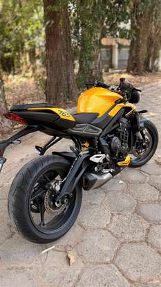 TRIUMPH-STREET TRIPLE 765 RS TRIUMPH-STREET TRIPLE 765 RS-2024