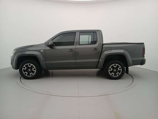 VOLKSWAGEN-AMAROK-2022