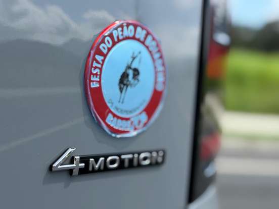 VOLKSWAGEN-AMAROK-3.0 V6 TDI DIESEL EXTREME CD 4MOTION AUTOMÁTICO VOLKSWAGEN-AMAROK-2025