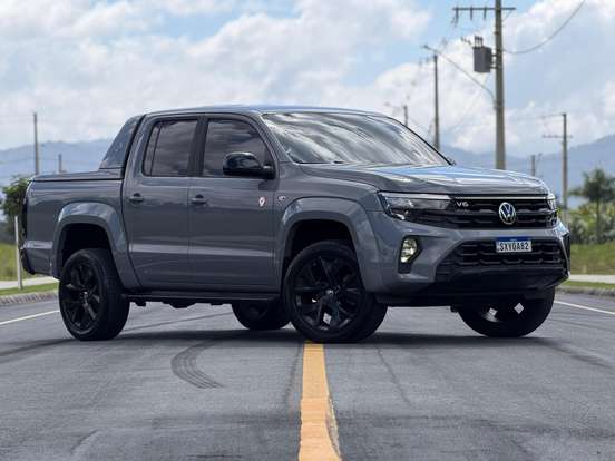 VOLKSWAGEN-AMAROK-2025