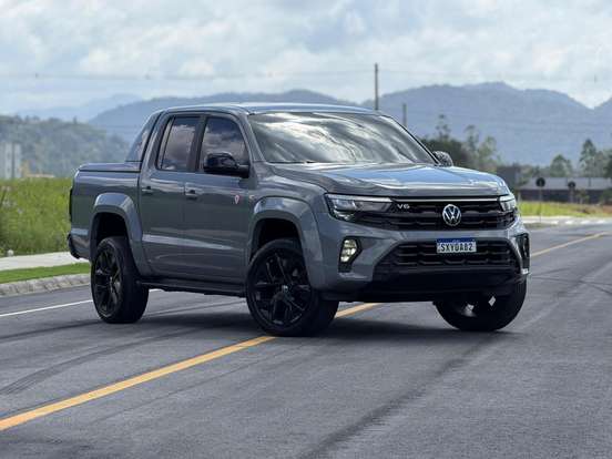 VOLKSWAGEN-AMAROK-2025