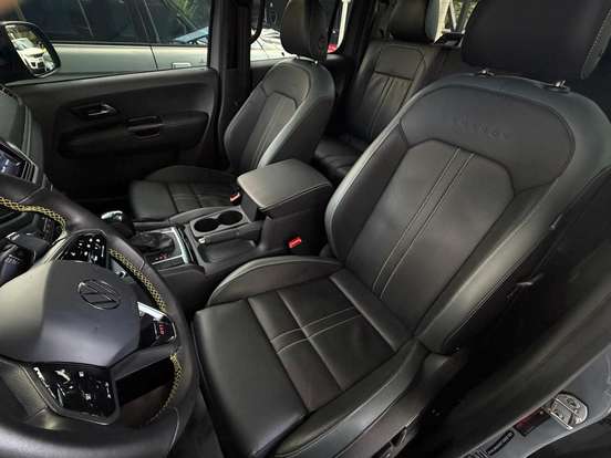 VOLKSWAGEN-AMAROK-2025