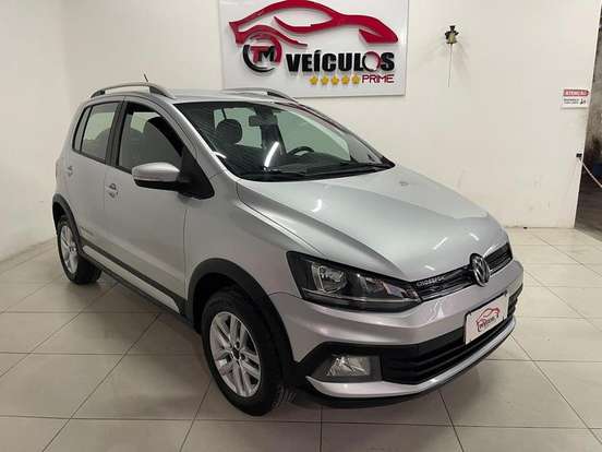 VOLKSWAGEN-CROSSFOX-1.6 MSI FLEX 16V 4P MANUAL VOLKSWAGEN-CROSSFOX-2015
