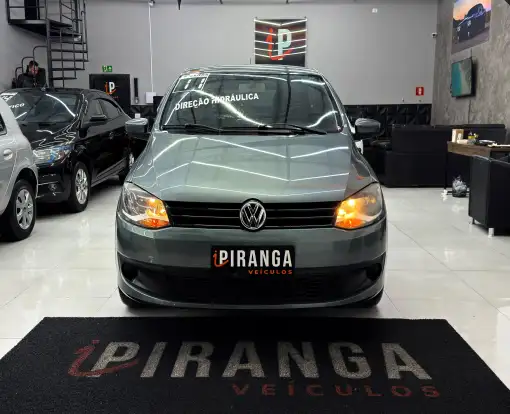 VOLKSWAGEN-FOX-1.0 MI TREND 8V FLEX 4P MANUAL VOLKSWAGEN-FOX-2011