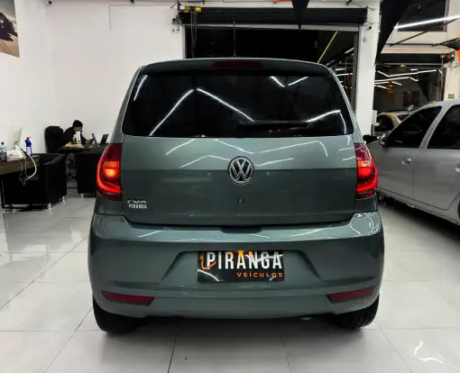 VOLKSWAGEN-FOX-2011