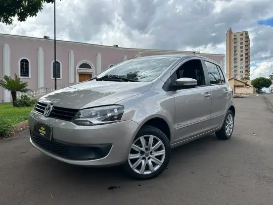 VOLKSWAGEN-FOX-1.0 MI TREND 8V FLEX 4P MANUAL VOLKSWAGEN-FOX-2012