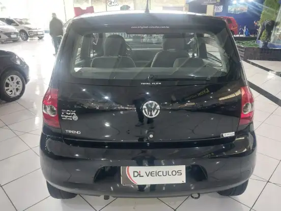 VOLKSWAGEN-FOX-1.0 MI TREND 8V FLEX 4P MANUAL VOLKSWAGEN-FOX-2009