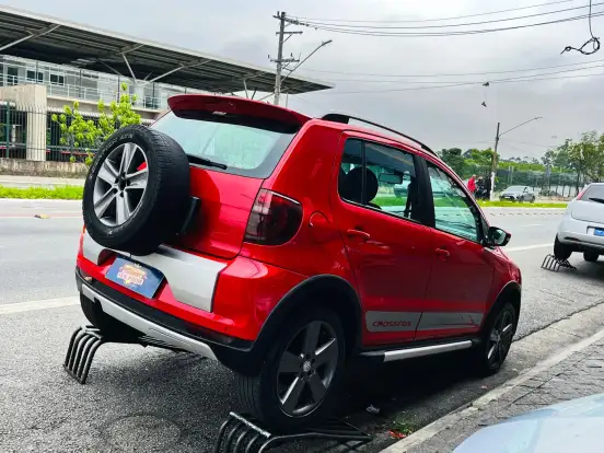 VOLKSWAGEN-FOX-2010