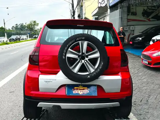VOLKSWAGEN-FOX-2010