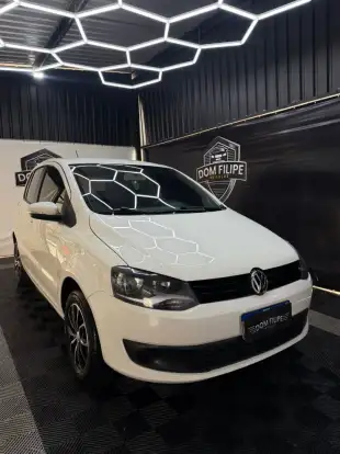 VOLKSWAGEN-FOX-2012