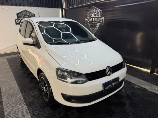 VOLKSWAGEN-FOX-2012