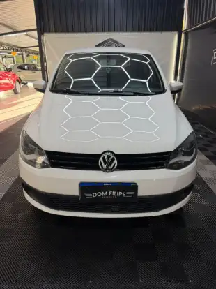 VOLKSWAGEN-FOX-2012