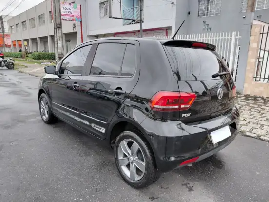 VOLKSWAGEN-FOX-2021