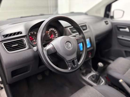 VOLKSWAGEN-FOX-1.0 MI 8V FLEX 4P MANUAL VOLKSWAGEN-FOX-2012