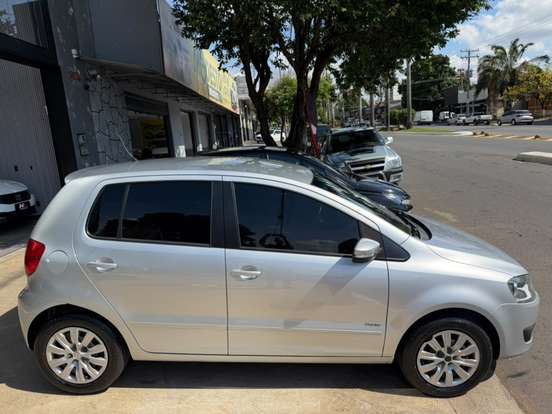 VOLKSWAGEN-FOX-2013