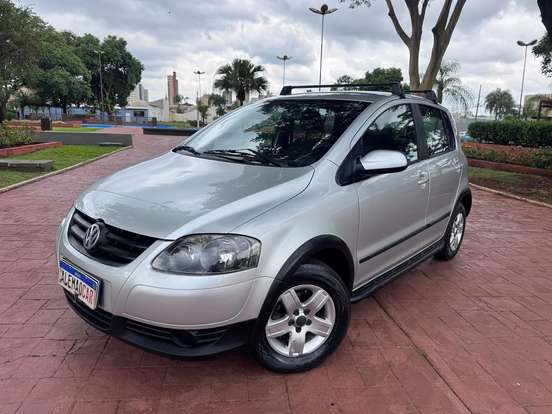 VOLKSWAGEN-FOX-2009