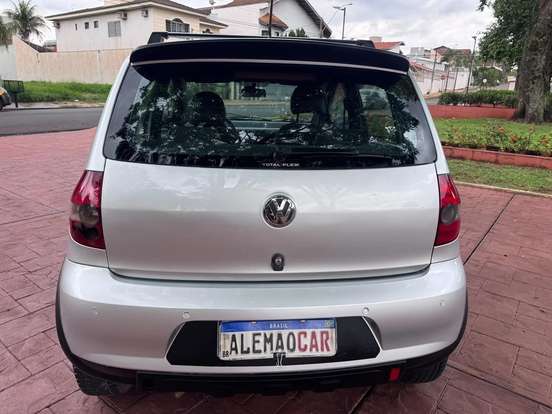 VOLKSWAGEN-FOX-1.0 MI SUNRISE 8V FLEX 4P MANUAL VOLKSWAGEN-FOX-2009