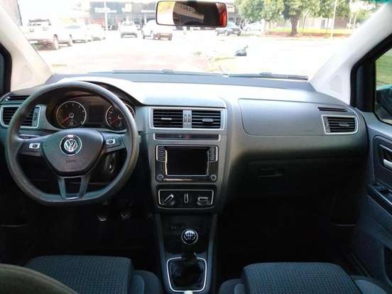 VOLKSWAGEN-FOX-2017