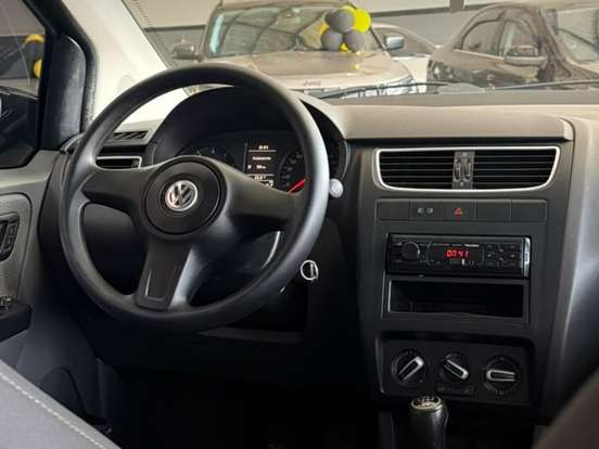 VOLKSWAGEN-FOX-1.6 MI 8V FLEX 4P MANUAL VOLKSWAGEN-FOX-2011